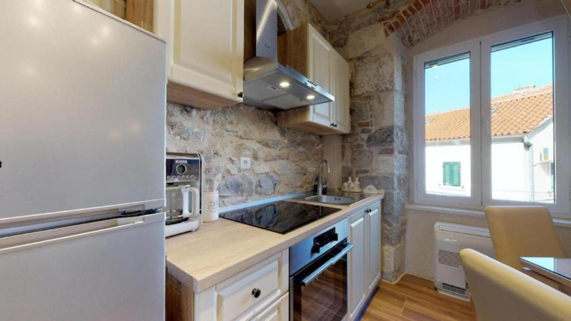 Chrysanta Apartments Split Buitenkant foto